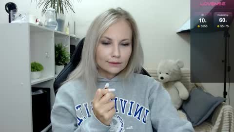 Naomi online show from September 11, 4:46 am