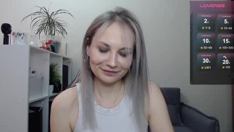 Naomi online show from March 5, 6:23 am