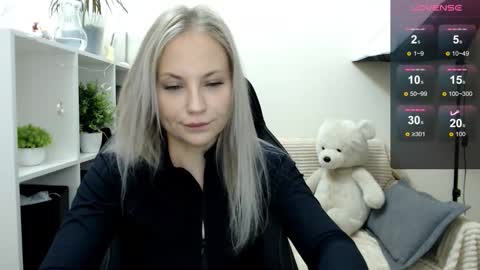 Naomi online show from September 9, 3:17 am