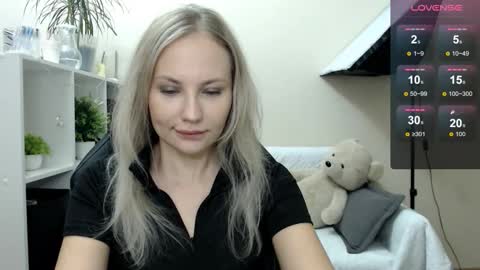 Naomi online show from October 15, 2:58 am