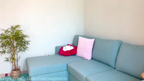 Snapshot of supremeraven chatting on January 13, 7:00 am Raven - Ravie online show from January 13, 7:00 am