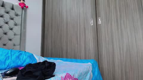 Andrea online show from November 25, 1:08 am