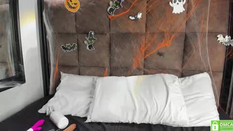 sussy_vixen online show from October 22, 8:25 pm