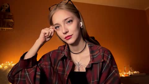 Jessica online show from October 12, 4:31 pm