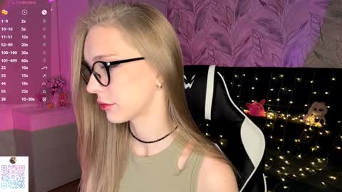 Jessica online show from December 3, 7:27 pm