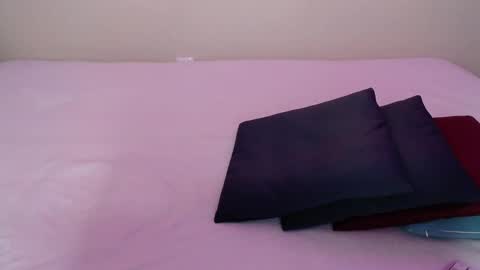 Alice online show from December 1, 5:04 pm