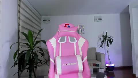 sweet_brunette88 online show from February 23, 12:26 am