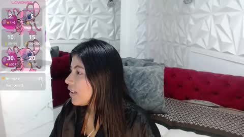 canelaa online show from December 15, 11:54 pm