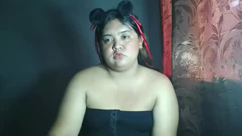sweet_frex123 online show from June 6, 5:03 am