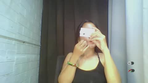 Snapshot of sweet_laika chatting on October 21, 3:10 am LAIKA online show from October 21, 3:10 am