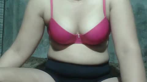 sweet_lily0613 online show from February 19, 8:52 pm