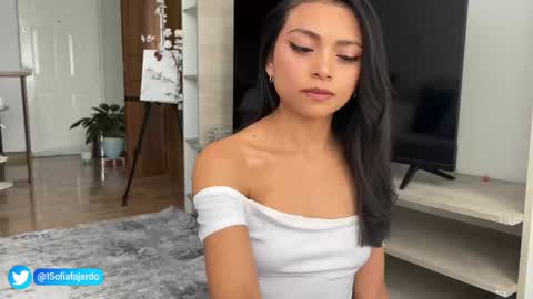 free            private online show from September 15, 4:25 pm