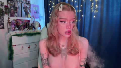 Melissa. Join me on Fansly link in social medias online show from January 2, 9:43 am