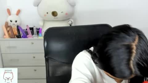 Nhaomy online show from October 1, 9:09 pm