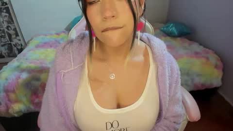 Snapshot of sweet_stephaniee chatting on September 19, 6:56 am online show from September 19, 6:56 am