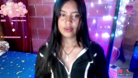 Snapshot of sweet_susy999 chatting on January 11, 1:27 am susy 222 online show from January 11, 1:27 am