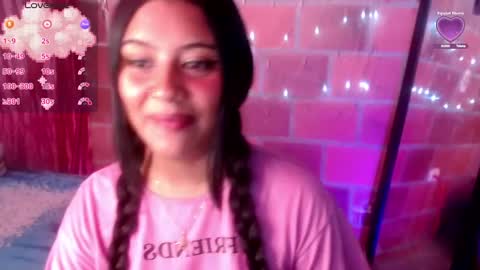 Snapshot of sweet_susy999 chatting on February 14, 8:05 pm susy 222 online show from February 14, 8:05 pm