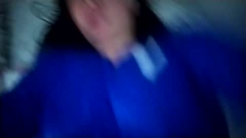 Ana Mara  i cant Make noise My family is here  online show from March 4, 5:00 am