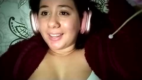 Ana Mara  i cant Make noise My family is here  online show from February 19, 6:44 am