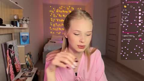 sweetie Lisa3 online show from December 22, 11:24 am