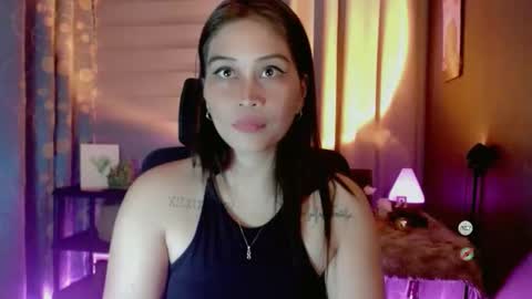 Sweet Jynn95 online show from February 13, 4:19 pm