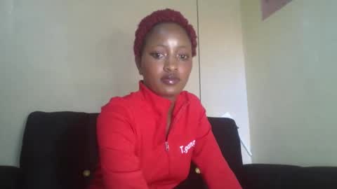Snapshot of sweetmama06 chatting on October 13, 7:44 am sweetmama06 online show from October 13, 7:44 am