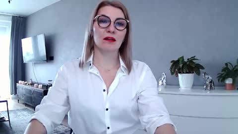 sweetmarthaaa online show from February 13, 11:01 am