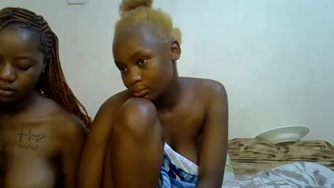 Lilly online show from February 15, 12:57 am