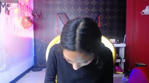 Sweett pleasure online show from October 4, 5:50 pm