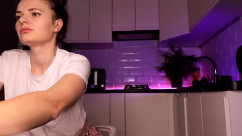 Mari ista  mari etta18 online show from February 13, 11:06 am