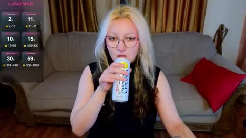 Hot Candy online show from October 5, 4:06 am