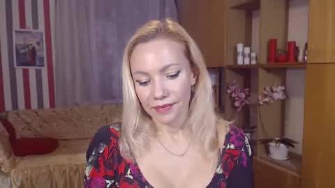 Sweety friend online show from November 18, 1:34 pm