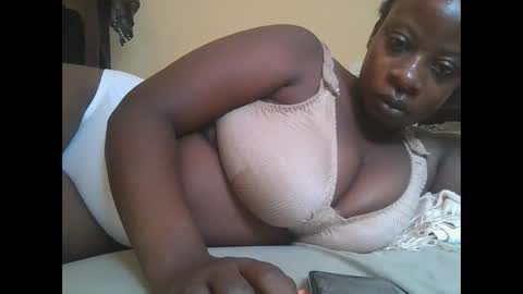 sweetyass25 online show from October 11, 7:02 am