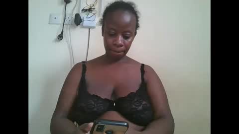 sweetyass25 online show from September 28, 12:21 pm