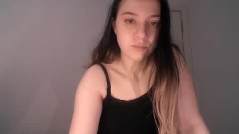 nur online show from October 22, 6:35 pm