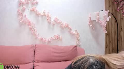 Sylvia online show from September 19, 10:03 am