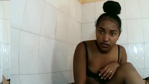 sylviasexy27 online show from February 27, 11:41 am