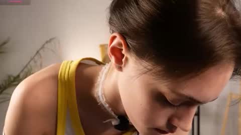 Snapshot of t_tragedienne chatting on October 1, 2:00 pm Heeey im Helena3 -- fav555100333 -- pvts only premium and after my public show 3 online show from October 1, 2:00 pm