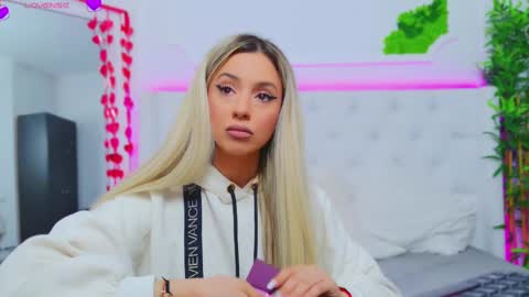 Arianna online show from March 12, 1:51 pm