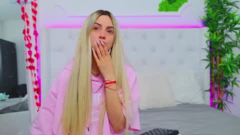 Arianna online show from March 11, 1:23 pm