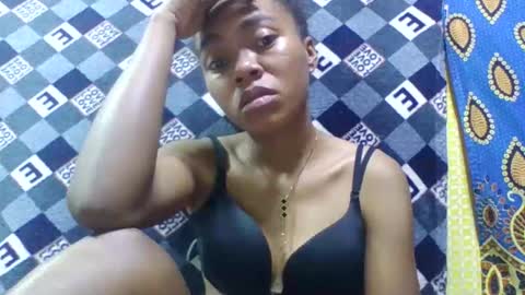 tahiryjosiah online show from November 14, 4:12 am