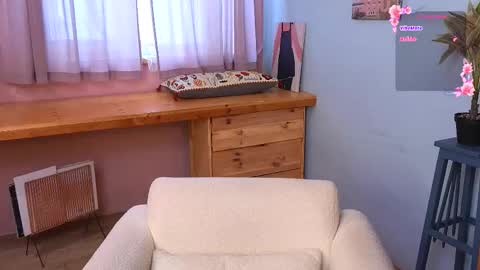 Lizzy online show from October 12, 7:44 am