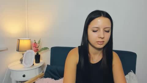 taliasensitive online show from October 8, 12:20 pm