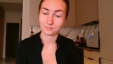  Kira  online show from October 25, 7:16 am