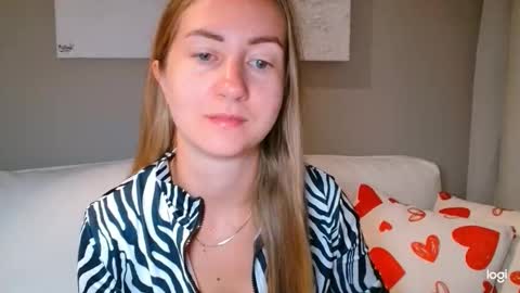  Kira  online show from October 13, 5:43 am