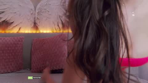 Tania Amore online show from February 6, 9:07 pm