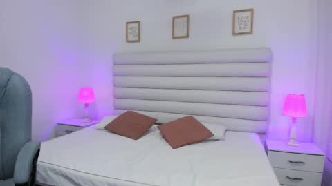 tatiana_arboleda online show from February 6, 3:21 am