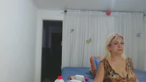 tatiana giraldo online show from February 3, 1:59 am