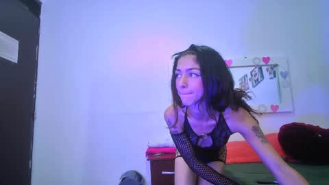 Snapshot of tatis_blux chatting on December 20, 3:21 pm Tatiana  online show from December 20, 3:21 pm