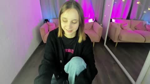 Taya online show from November 12, 12:58 pm